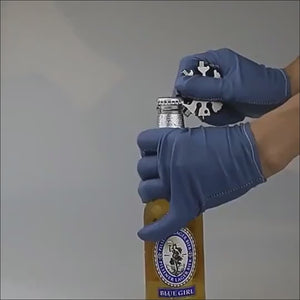 FlakeWrench gift demonstration video, showing the snowflake-shaped multi-tool's various functions including wrench, screwdriver and bottle opener features, displaying the portable metal EDC tool's usage scenarios